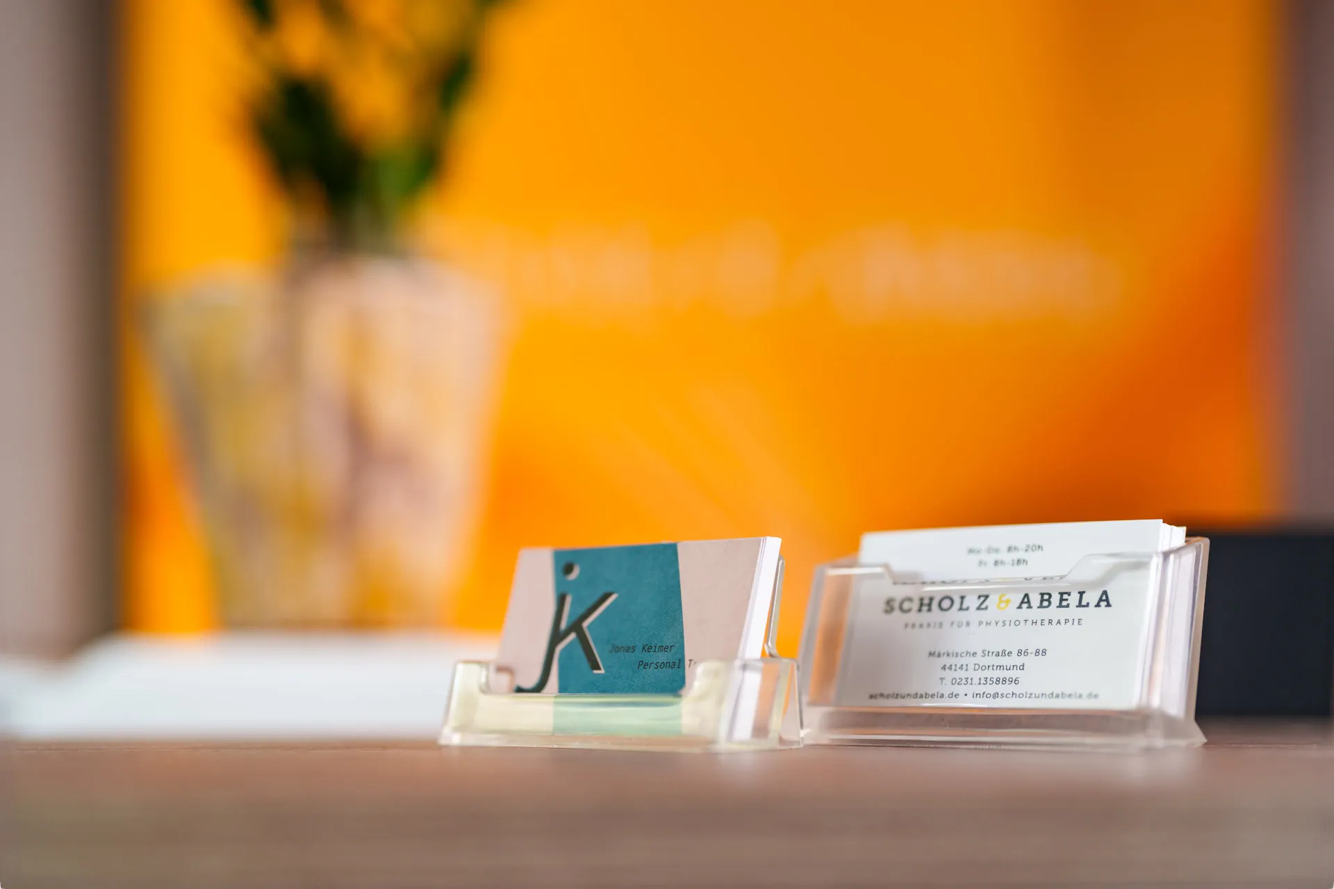 Impression aus der Praxis - Scholz & Abela - Physiotherapie Dortmund Empfangstresen bei Scholz & Abela